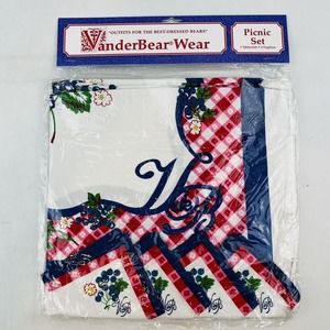 Vanderbear Wear Picnic Set Tablecloth & 4‎ Napkins 1992